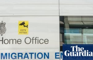 Voo de deportação de jato particular no Reino Unido cancelado após homem engolir bateria de vapor Imigração e asilo