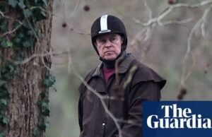 O principal promotor da Grã-Bretanha diz que ‘ninguém está acima da lei’ enquanto detetives investigam as ligações de Andrew com Epstein Andrew Mountbatten-Windsor