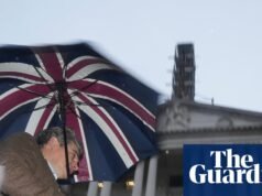 TUC diz que Banco da Inglaterra deveria cortar taxas de juros para aumentar os gastos do consumidor