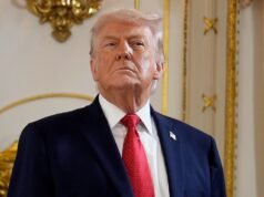 Republicanos se separam para apoiar pressão dos democratas para limitar indultos de Trump