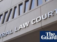 O tribunal de Perth suspende a ordem de supressão da identidade do homem acusado de tentativa de atentado a bomba no Dia do Ataque. Perth