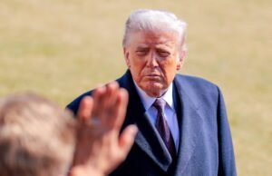 Trump diz que ‘não está feliz’ com o Irã, mas ainda não decidiu sobre ataques