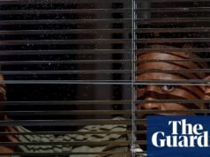 Grupos de direitos civis processam para proteger dados eleitorais que o FBI apreendeu do escritório da Geórgia Geórgia