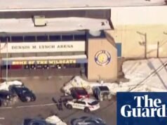 Pelo menos duas pessoas mortas em tiroteio na pista de patinação no gelo de Rhode Island Rhode Island