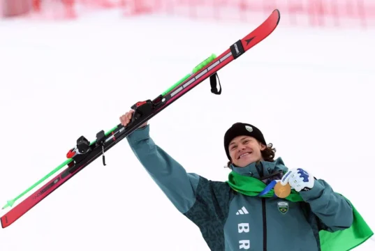 Esqui alpino – Pinheiro Braaten, menino de ouro do Brasil, leva samba e moda às pistas