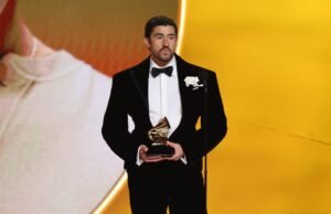 Bad Bunny elogia discurso contra agência de imigração dos EUA: ‘Não somos animais’