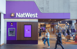 Os lucros do NatWest aumentaram quase um quarto enquanto os bônus dos funcionários aumentaram
