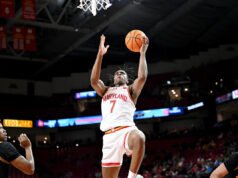 O basquete masculino de Maryland vence Iowa por 77 a 70 pela segunda vitória consecutiva