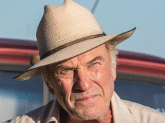 A estrela de ‘O Silêncio dos Inocentes’ chama a abordagem da identidade de gênero no filme de ‘a coisa errada’