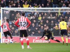Pênalti polêmico de Habib Diarra dá ao Sunderland a FA Cup em Oxford