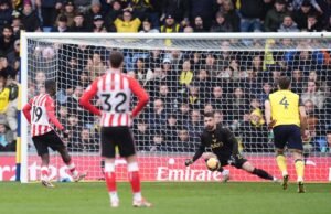 Pênalti polêmico de Habib Diarra dá ao Sunderland a FA Cup em Oxford