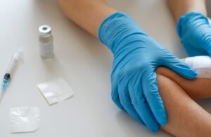 Após as mudanças nas vacinas do CDC, os estados pressionam para manter as vacinas infantis gratuitas e acessíveis