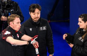 As equipes de curling do Canadá e da Suécia se xingam após acusações de trapaça