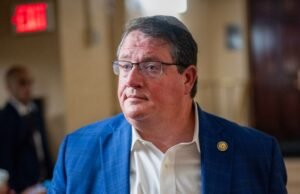 Os comentários anti-muçulmanos do congressista republicano levaram a pedidos de sua renúncia