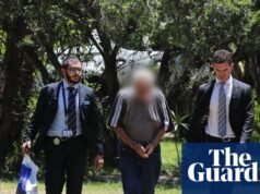 A tecnologia de DNA usada para capturar o assassino do Golden State leva à prisão em NSW por supostas agressões sexuais históricas, Nova Gales do Sul