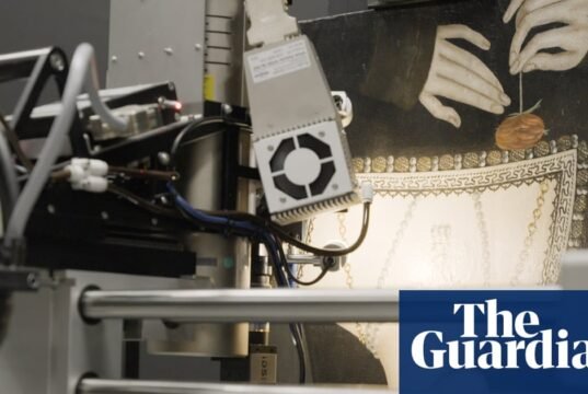 Historiadores dizem que detalhes ocultos encontrados no retrato de Ana Bolena eram uma ‘refutação da bruxaria’ do Império