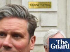 Starmer está enfrentando demandas de um think tank trabalhista para uma investigação sobre jornalistas. Trabalho