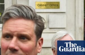 Starmer está enfrentando demandas de um think tank trabalhista para uma investigação sobre jornalistas. Trabalho