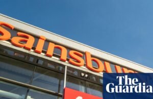 Sainsbury’s cortará 300 empregos enquanto reestrutura a equipe de tecnologia e entregas da Argos J Sainsbury