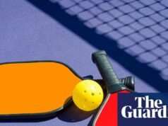 In the Pickles: Casal acusado de crimes após briga de pickleball no Country Club da Flórida, Flórida