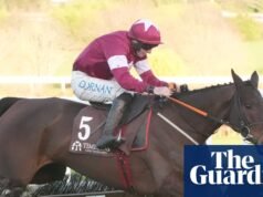 Brighterdazehead vence o favorito Lossiemouth para vencer a corrida de cavalos de barreira do campeão irlandês