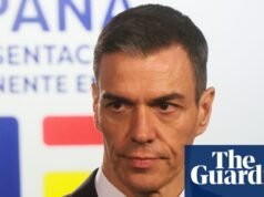 Primeiro-ministro espanhol defende plano para regularizar meio milhão de migrantes indocumentados Espanha