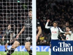 Solanke choca as esperanças de título do Manchester City com o retorno dos Spurs na Premier League