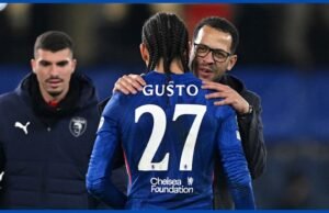 “É importante” – O homem que deu a Rosenior a sua grande oportunidade revela o truque do treinador para se conectar com os jovens jogadores