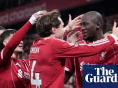 Konate ofereceu retorno antecipado ao Liverpool após a morte do pai, Slott revela Liverpool