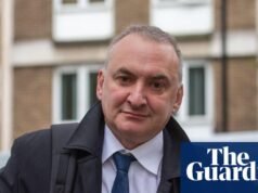 Starmer dispensa secretário de gabinete da equipe principal após escândalo de Mandelson no serviço público