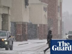 Milhões de pessoas nos EUA estão enfrentando o frio enquanto o Sul experimenta raras nevascas. clima nos EUA