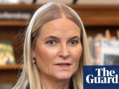 Os arquivos mostram que a princesa norueguesa teve contato com Epstein durante anos. Noruega