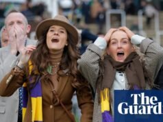Cheltenham espera reverter a venda de ingressos para festivais após três anos de declínio. corrida de cavalos