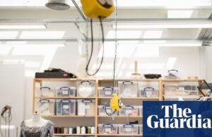 Para revitalizar a indústria transformadora, devemos primeiro mudar a nossa atitude em relação ao trabalho. setor manufatureiro