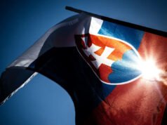 Torcedor eslovaco de hóquei é preso nos Jogos Olímpicos de Inverno de Milão após escapar da captura por 16 anos