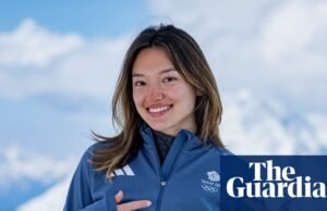 Por dentro do mundo aventureiro do halfpipe de esqui com Zoe Atkin: ‘É uma coisa arriscada. Mas eu treino para isso’. Olimpíadas de Inverno de 2026