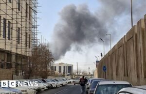 O que sabemos sobre o ataque conjunto EUA-Israel ao Irão