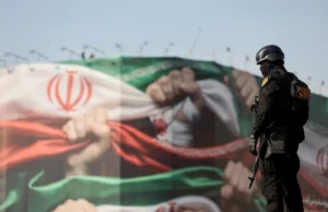 Polícia iraniana detém quatro estrangeiros não especificados por tumultos