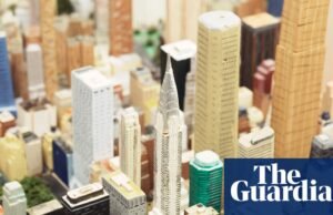 ‘Eu cortei uma casa, uma casinha de cada vez’: o caminhoneiro que passou décadas construindo uma pequena réplica da arte de Nova York