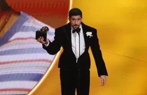 Grammy Awards: Bad Bunny vence Álbum do Ano