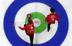 A Suíça de Carling Schwarer vence a Suécia e permanece perfeita