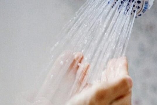 Guia completo para ler as intenções e procedimentos da ablução obrigatória antes do jejum no Ramadã