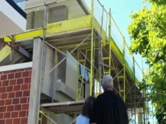 A construção da casa do casal Maylands ‘deu errado’, bagunça com propriedade defeituosa ainda incompleta