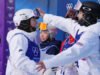 Resumo dos Jogos Olímpicos de Inverno de 2026: Elizabeth Lemley e Jaelyn Coff ganham ouro e prata em magnatas; Chloe Kim domina as eliminatórias