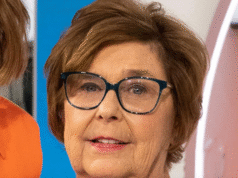 O advogado do alvo do ataque da SWAT, Nancy Guthrie, ataca a polícia