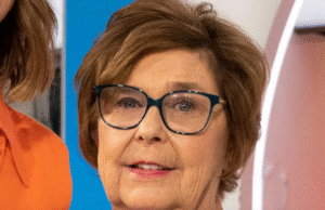O advogado do alvo do ataque da SWAT, Nancy Guthrie, ataca a polícia