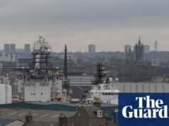 Aberdeen viu o sol pela primeira vez em 21 dias, dando lugar à escuridão. Aberdeen