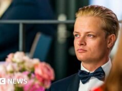 Filho da princesa herdeira Mette-Marit é preso sob acusação de agressão antes de julgamento de estupro na Noruega