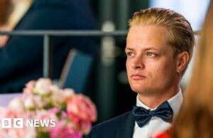 Filho da princesa herdeira Mette-Marit é preso sob acusação de agressão antes de julgamento de estupro na Noruega