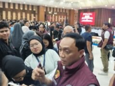 A esposa do ex-chefe da polícia de Bima, AKBP Didik putra Kunkoro, também foi interrogada em conexão com os casos de drogas, fez exames de sangue e o seu papel no